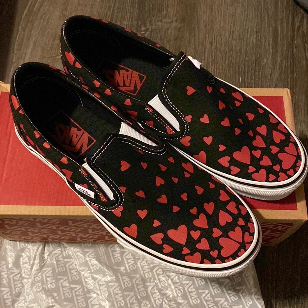 BNIB Vans Valentine’s Day Slip Ons